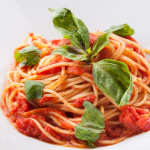 Спагетти с соусом из помидоров и базилика из ресторана ОТТО